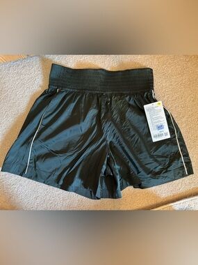 lululemon athletica Stretch Satin Nylon Super-High-Rise Short 5"